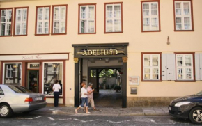 Гостиница Adelheid Hotel garni  Кведлинбург
